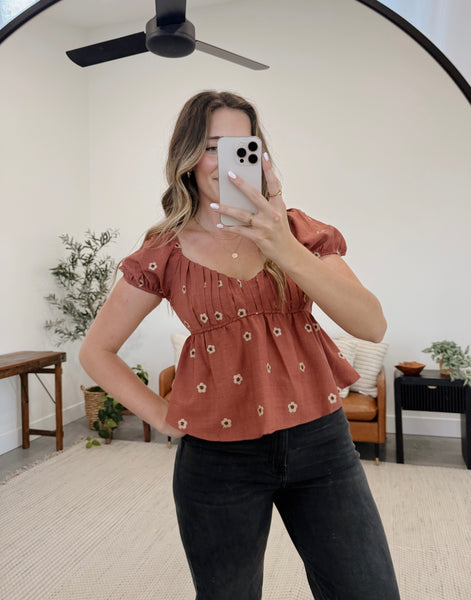 Sienna Embroidered Daisy Top